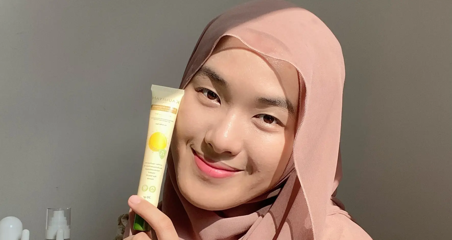 Suncreen BrightMoist Daily Lotion